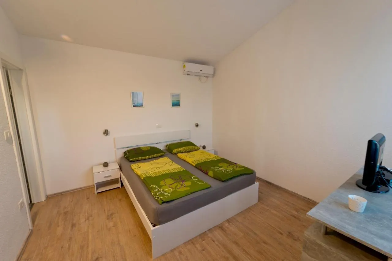 Villa Luka With Private Pool Near Pula
