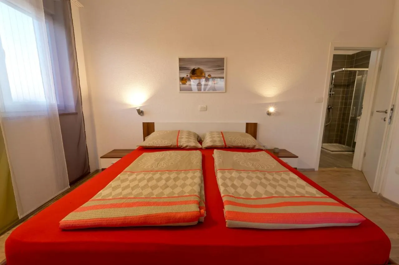 Villa Luka With Private Pool Near Pula