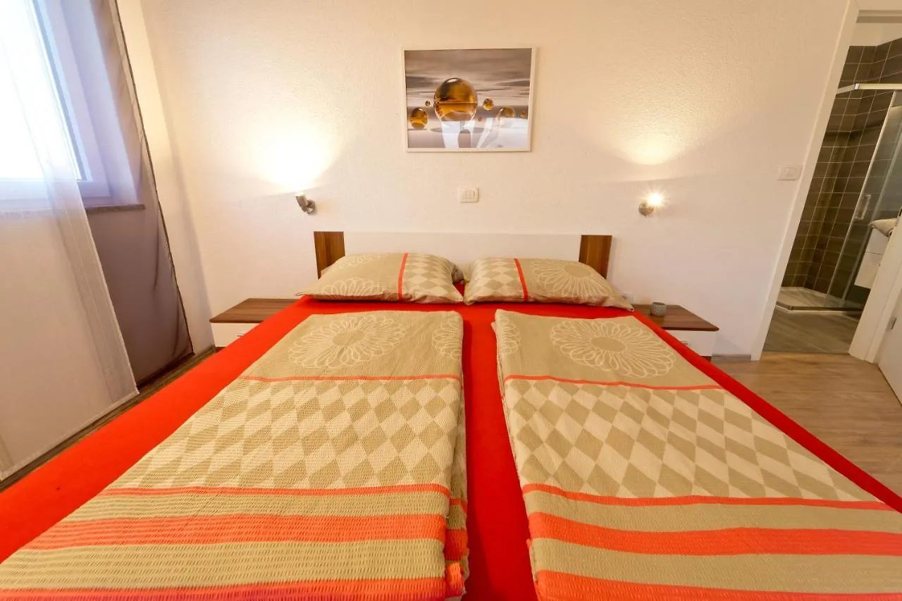 Villa Luka With Private Pool Near Pula