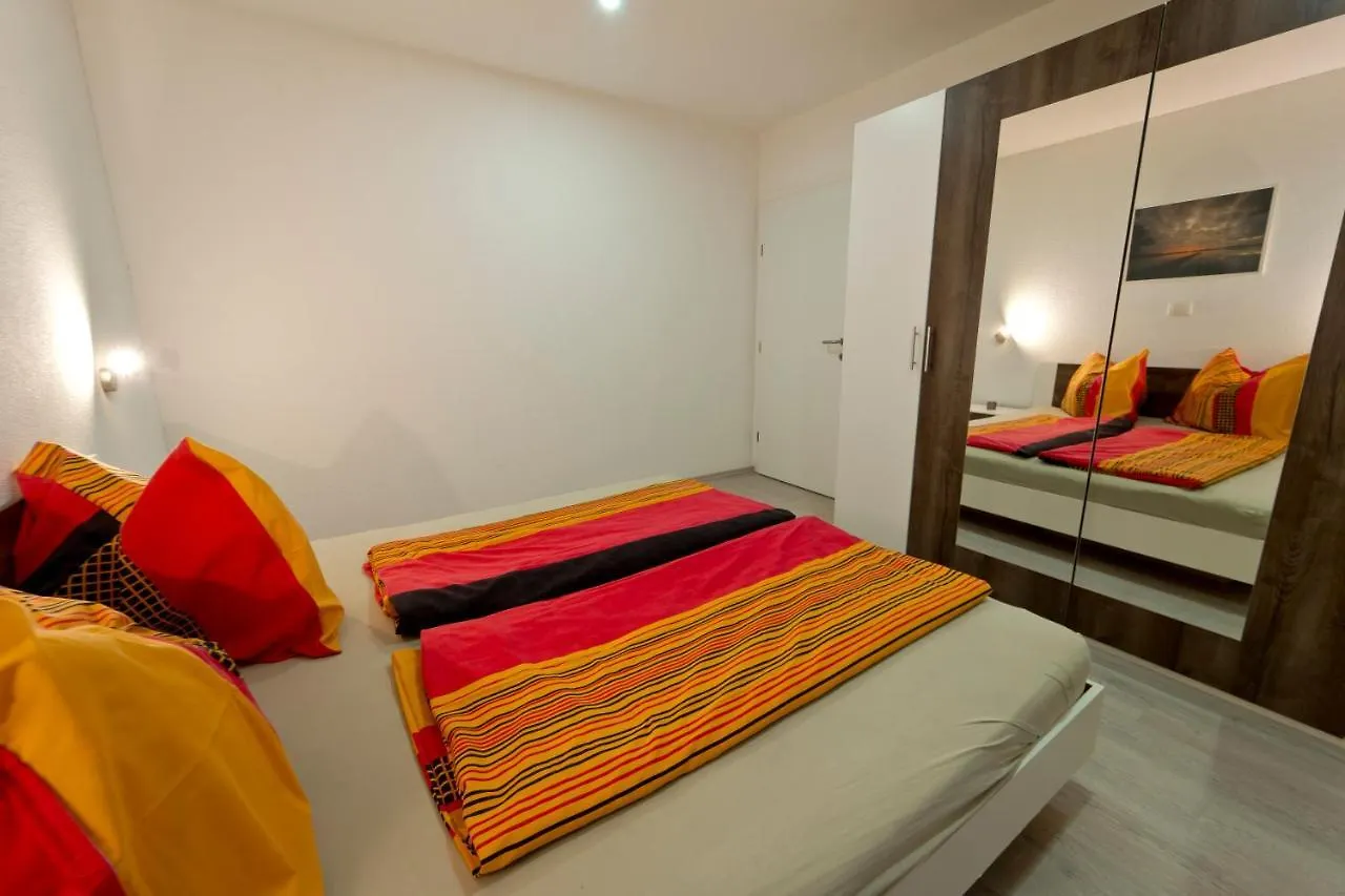 Villa Luka With Private Pool Near Pula 0*,